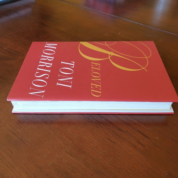 📖 BELOVED by Toni Morrison (Hardback) Hardcover Book NEW - Picture 4 of 4